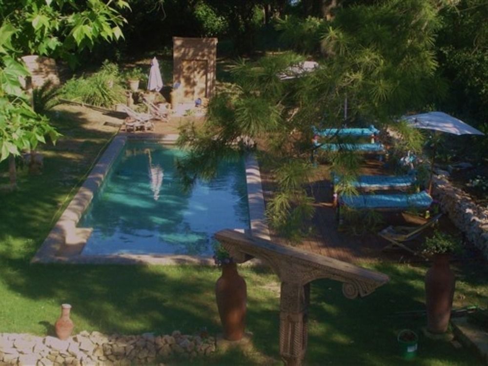 Bed and Breakfast Les Routes Du Monde à Saint-Geniès-de-Comolas Extérieur photo